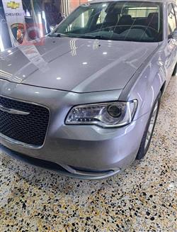 کرایسلەر 300